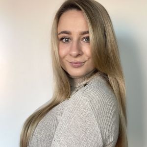 Paulina’s hair expert